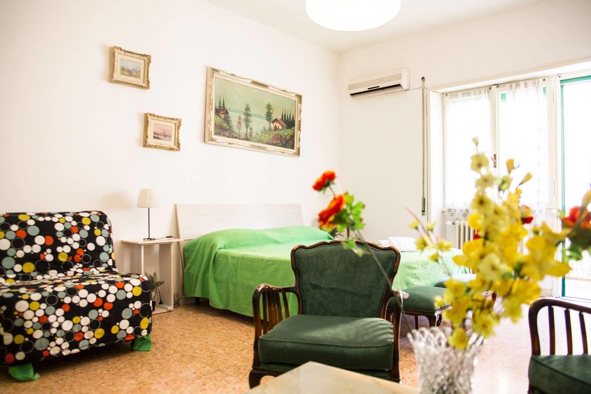 Next Stop Roma Affittacamere Casilino Екстериор снимка